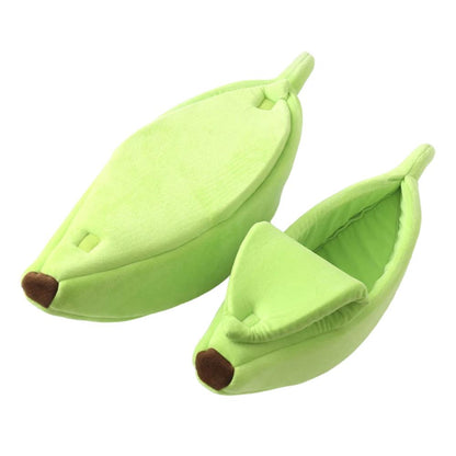 Cozy Banana-Shaped Cat Bed – Portable and Plush Hideaway