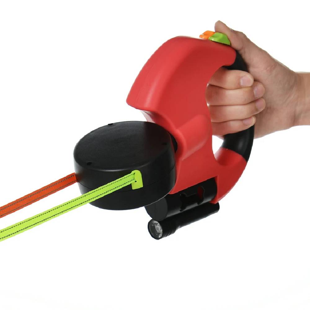 Retractable Dual Dog Leash with LED Light – Tangle-Free Walking for Two Dogs