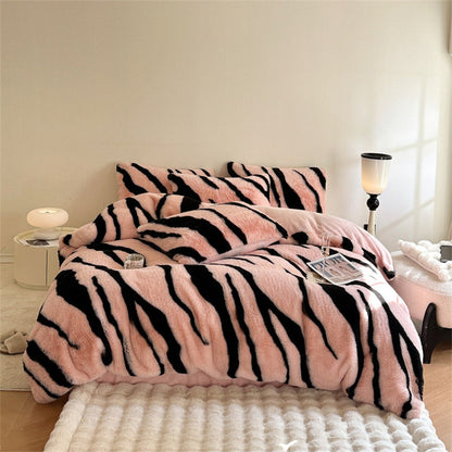 Plush Animal Print Fleece Bedding Set